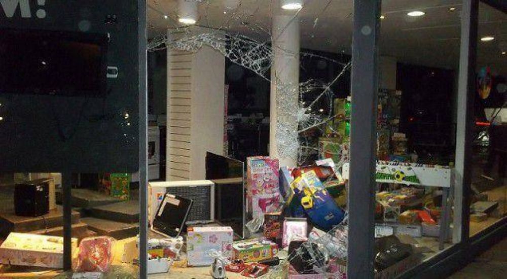 La calle 12 fue la m�s saqueada en S�enz Pe�a