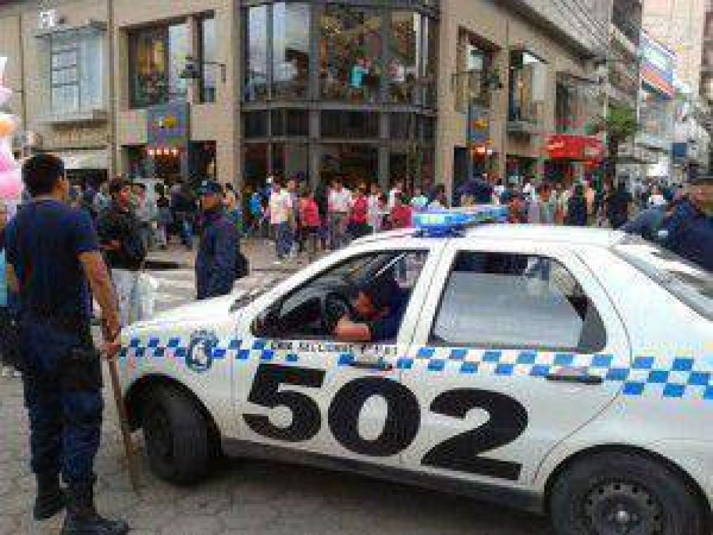 Pese a la presencia de la polica y gendarmera: contina el temor a nuevos saqueos en Jujuy