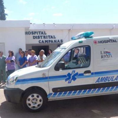 Hospital de Campanas recibi� una nueva ambulancia