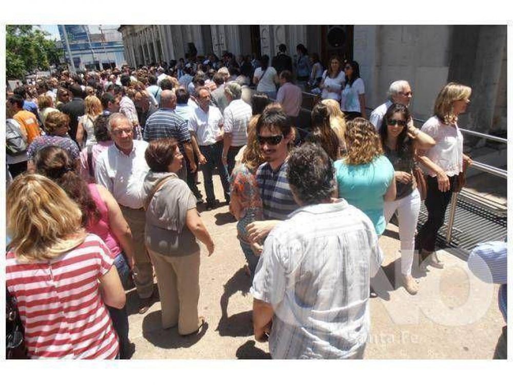 La ciudad record� con un acto los 30 a�os de democracia
