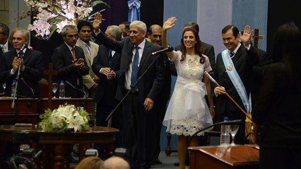Los nuevos ministros juran a las ocho de la ma�ana en Casa de Gobierno