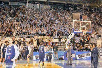  Pe�arol se queda en el Polideportivo