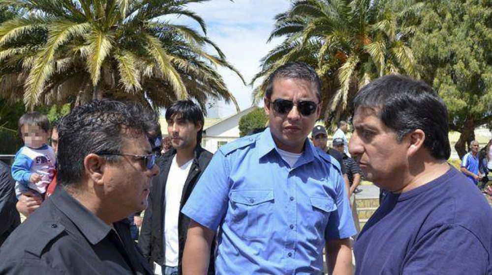Buttazzi asegura que la mayor parte de los polic�as en Chubut est� trabajando