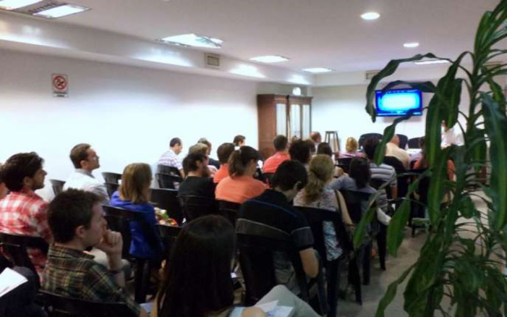 Capacitan a municipios