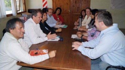 Comenzaron a analizar carpetas de los postulantes para las viviendas sociales