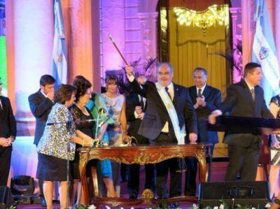 "Que nunca m�s haya intervenciones federales", reclam� Ricardo Colombi