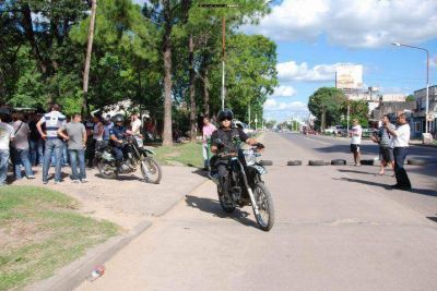 Luego de una jornada de pujas, se destrab� el conflicto policial