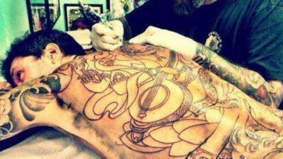 Tinelli habl� de su nuevo tatuaje: "Tengo un cuadro en mi espalda"