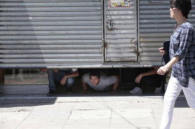 Flores: la polic�a metropolitana desaloj� a los manteros de Avellaneda con balas de goma
