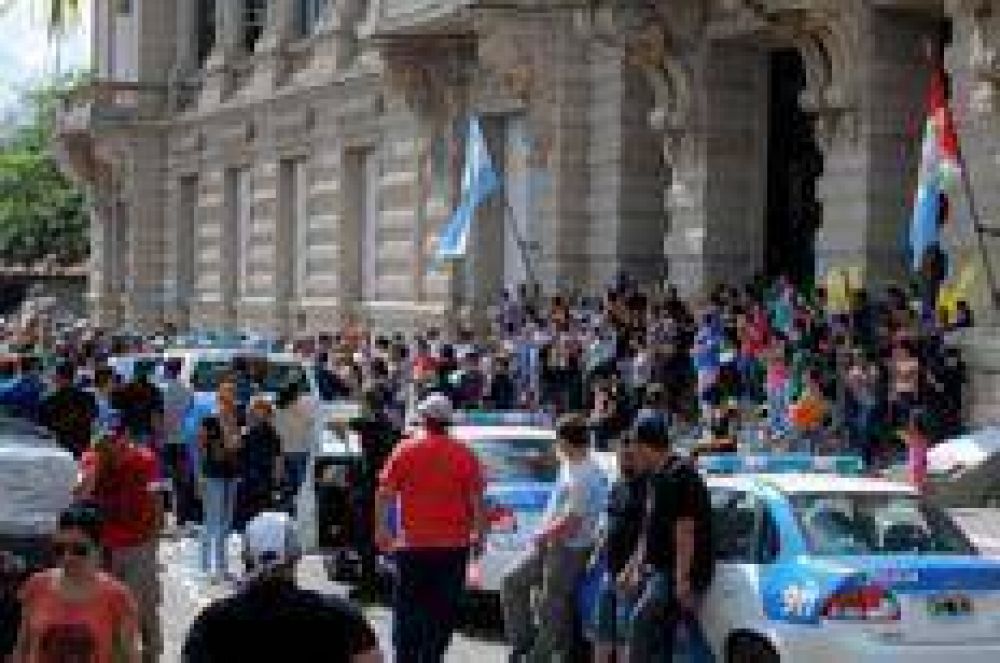 Bonfatti denunci� a los polic�as por sedici�n