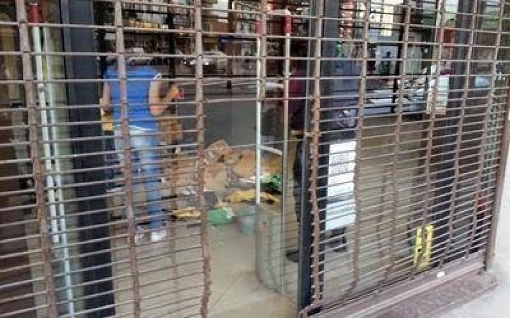 Avellaneda: Saquean comercio de ropa en el centro de la ciudad