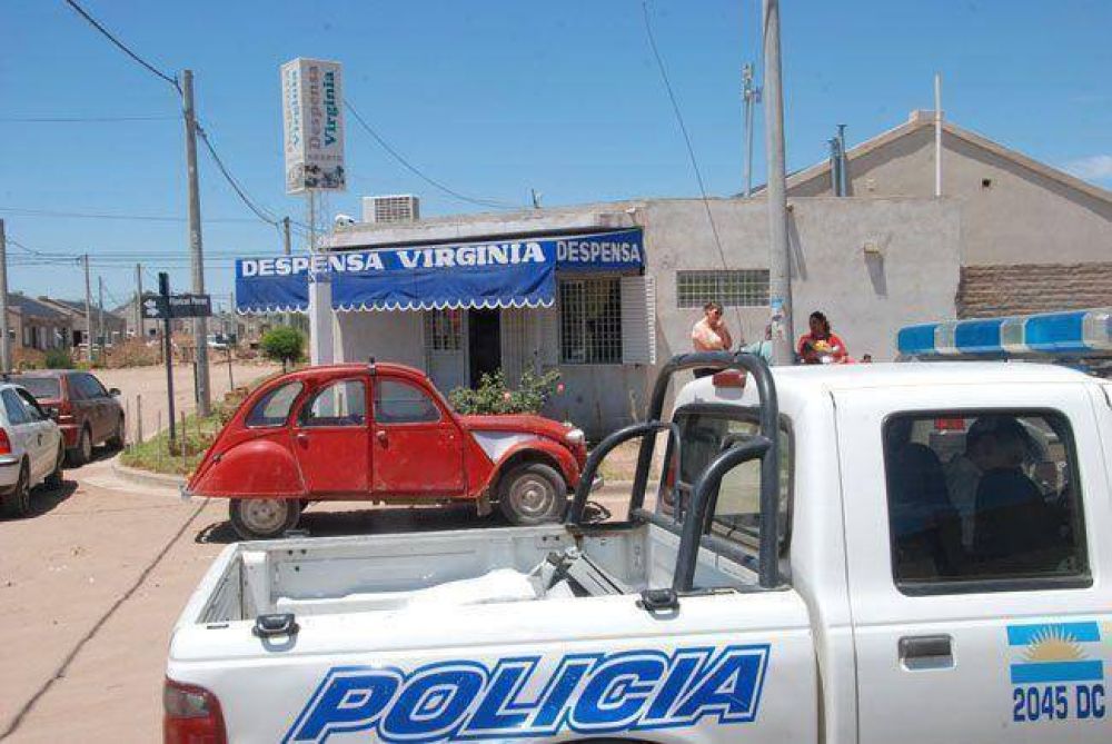 Asaltaron una despensa a punta de cuchillo