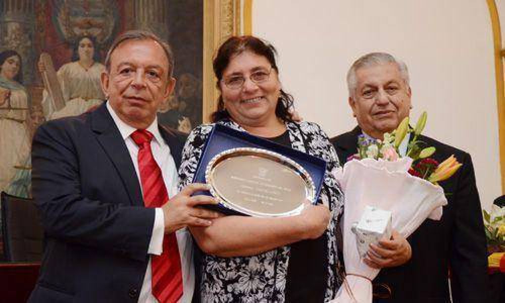 Z�ccaro habl� de �dejar de lado los odios y los resentimientos�