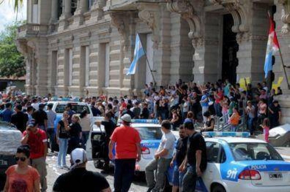 Ahora, nombres, apellidos y jerarqu�as