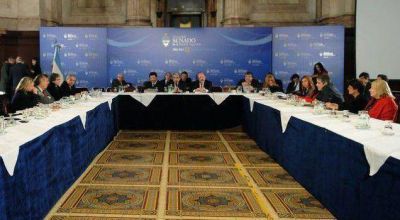 Rozas es vicepresidente de la comisi�n de Presupuesto del Senado