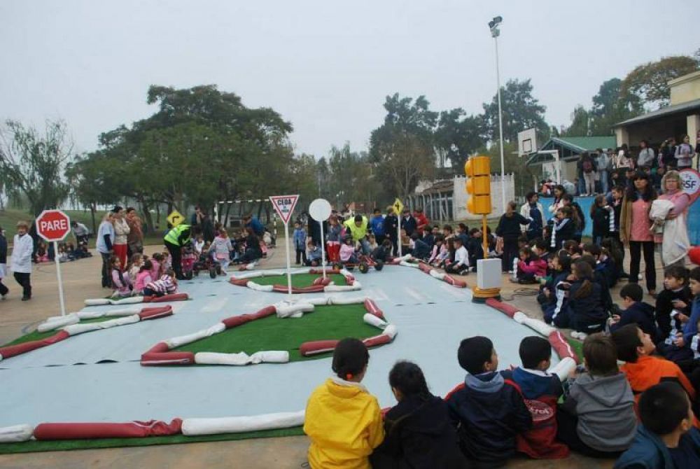 Durante 2013 el stand de Educaci�n Vial de la APSV recorri� las cinco regiones