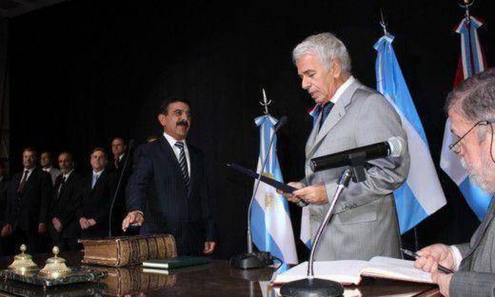 Jur� el nuevo Gabinete y De la Sota apunta a un �cambio de modelo de gesti�n�