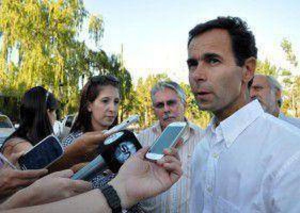 El gobierno neuquino aument� sueldos en hospitales