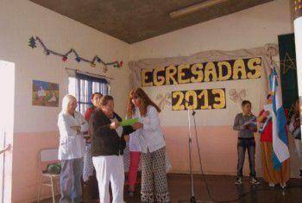 Terminaron sus estudios primarios cuatro internas de Bat�n