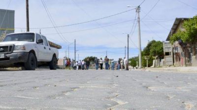 Inauguraron cinco cuadras de intertrabado en Presidente Ort�z