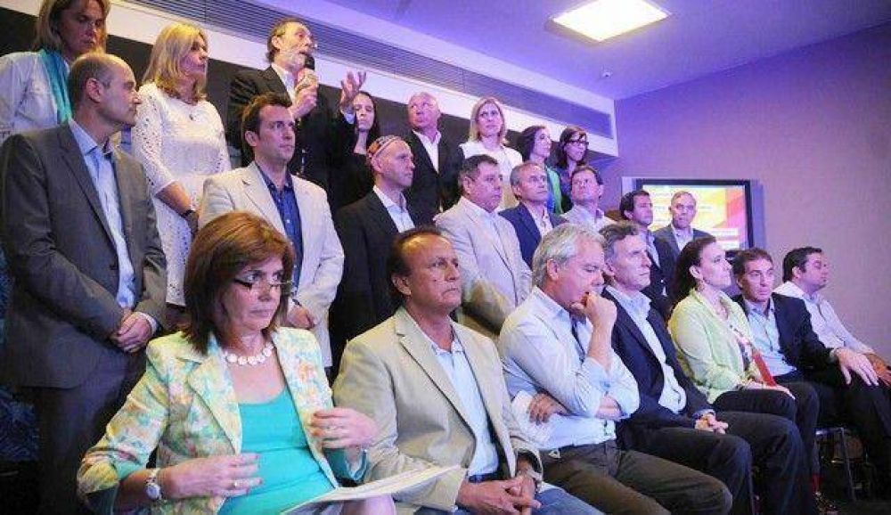 Laura Aprile en presentaci�n de legisladores del PRO