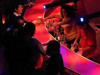 Ya es Ley elegir un "Conductor Designado" en boliches mendocinos para evitar choques por el alcohol