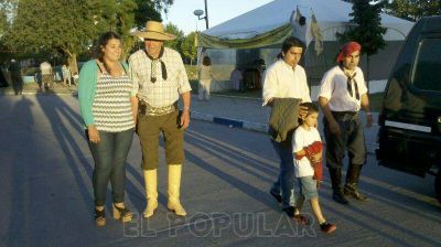 Abri� sus puertas el Festival Nacional de Doma y Folklore