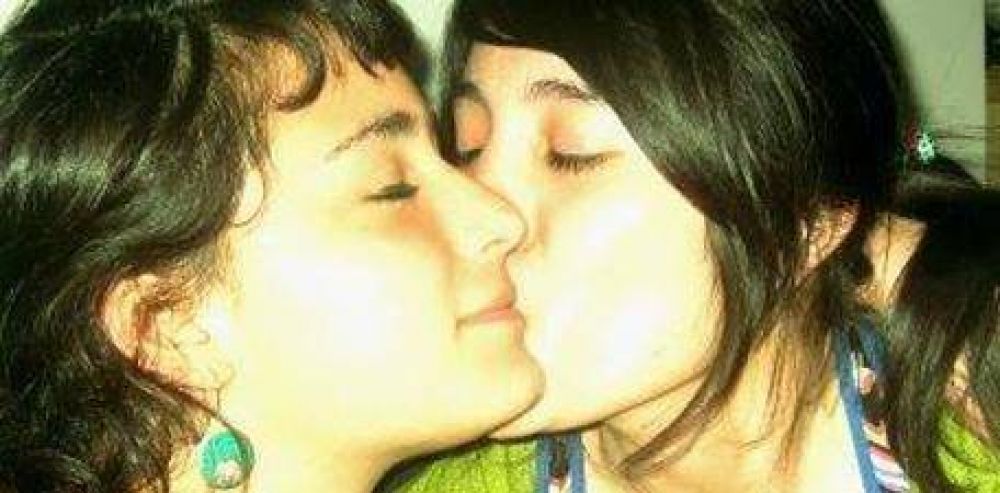  Insisten con la besada frente al bar platense Mirapampa