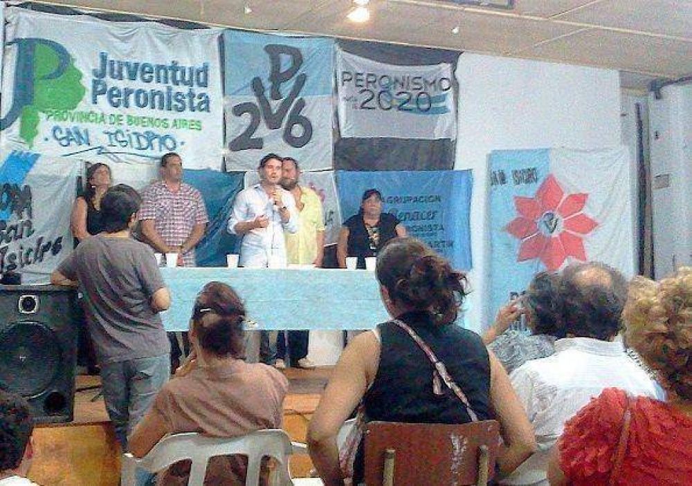 Francisco Cafiero llam� a construir "un partido fuerte de cara a 2015"