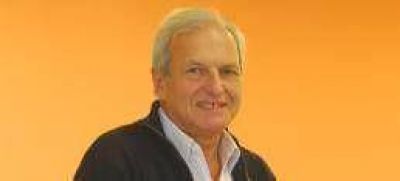 "Es la �ltima elecci�n de Reutemann en territorio exclusivo de Santa Fe" 