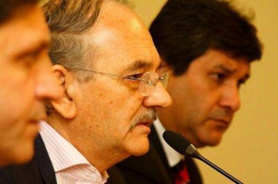 Bacileff tild� de �improvisado� y �obsecuente� al secretario de Seguridad de la Naci�n