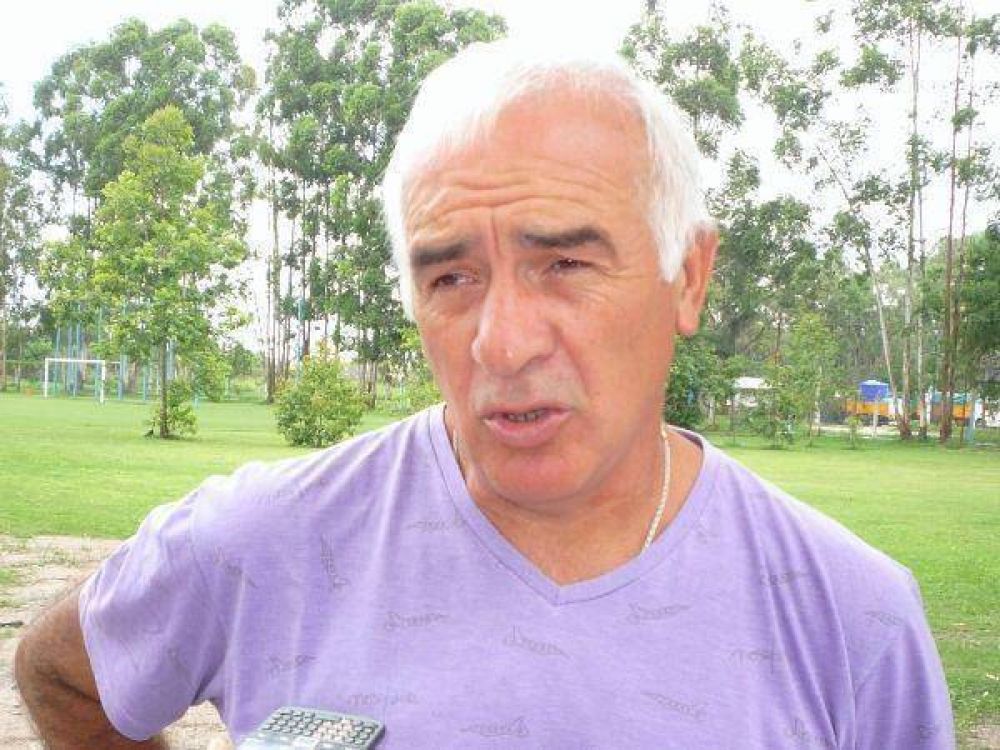 Mario G�mez seguir� al frente de Gimnasia y Esgrima de Jujuy