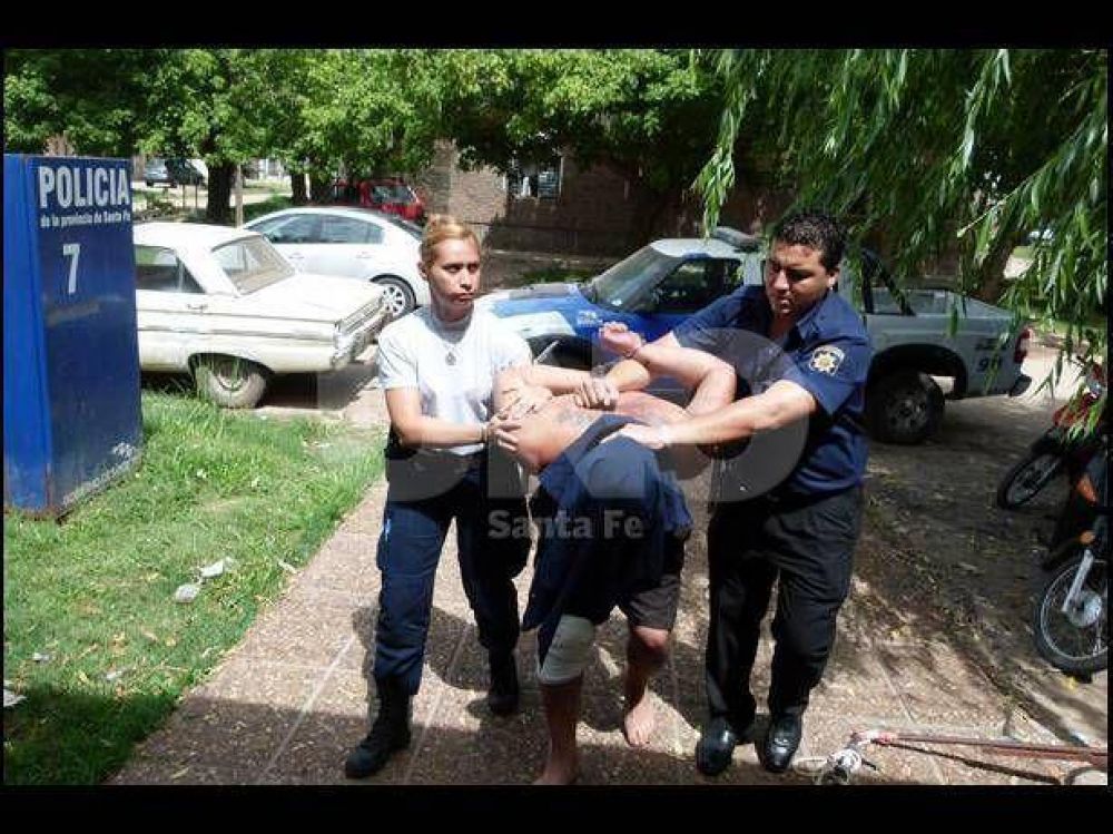 Golpe� a su mujer, quiso matar a sus hijos y lo apres� la Polic�a
