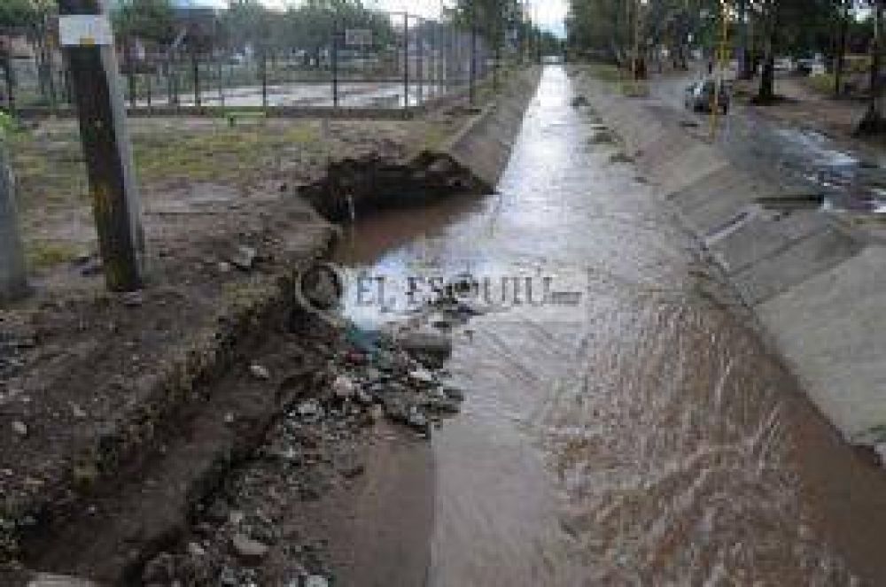 La lluvia registr� da�os en el Fari�ango y en viviendas