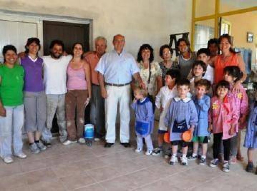 Visita municipal a la Escuela 38, del Paraje San Juan