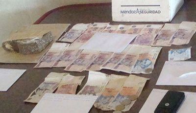La Polic�a secuestr� droga en un allanamiento en San Rafael