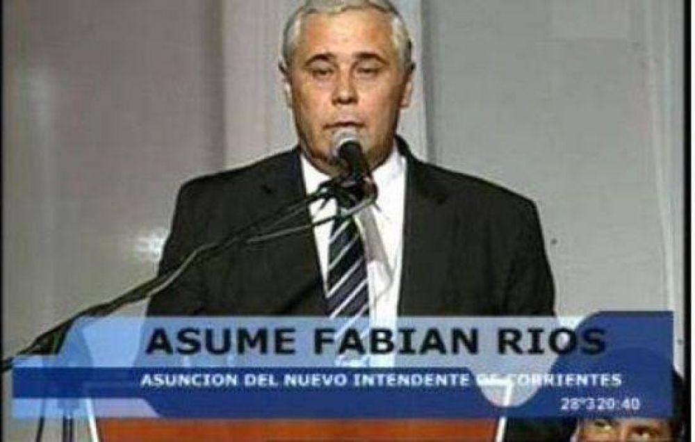 R�os asumi� con la promesa de mejorar la relaci�n con el Gobierno provincial