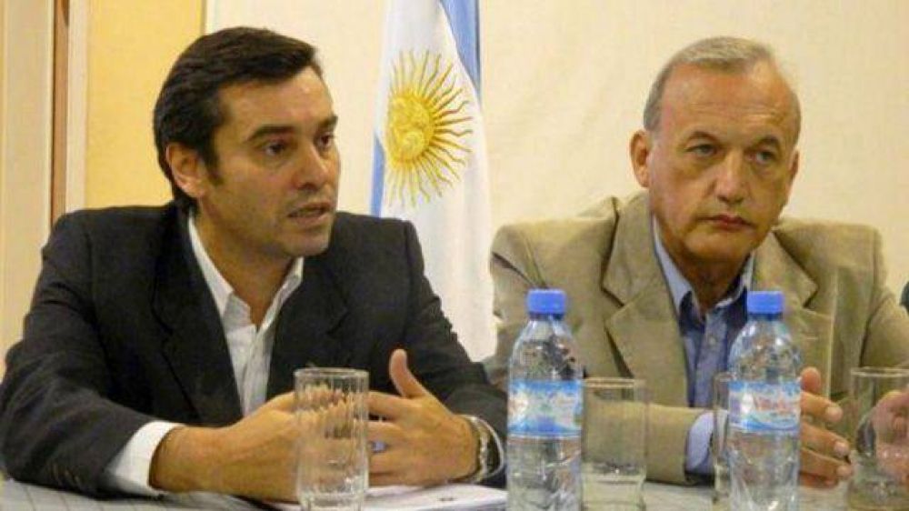 Regularizaci�n del personal: Haddad y Rettore opinaron en bloque	 