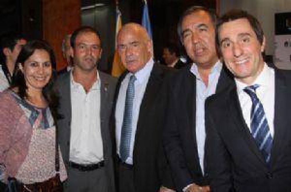 Elizondo dijo presente en el lanzamiento oficial del Dakar 2014