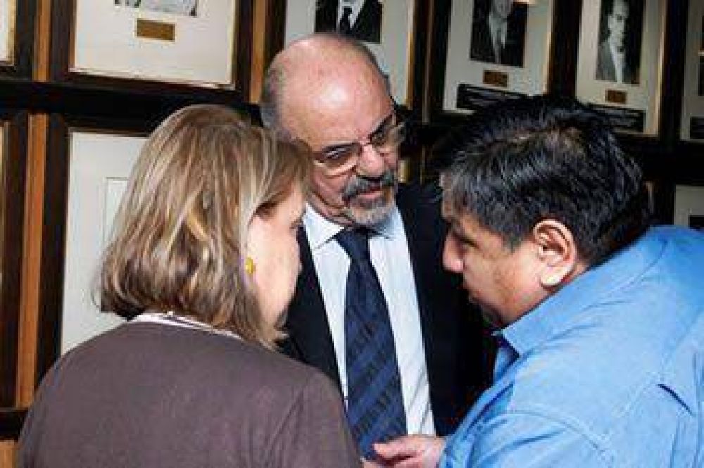 Fin del Conflicto: Watherford y Petroleros firmaron un acta acuerdo