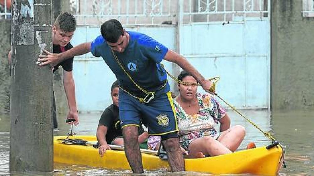 Temporal en R�o de Janeiro: 3 muertos y 6.000 evacuados