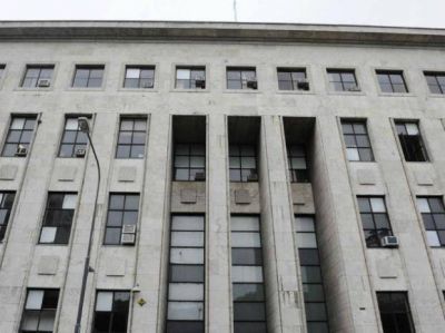 Procesaron por estafa a un abogado y juez de Faltas de la Municipalidad de Rosario