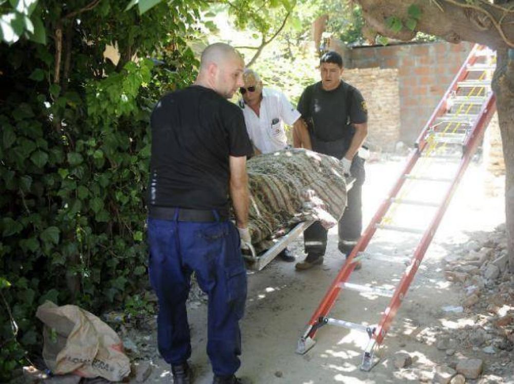 Hallan asesinado de dos balazos a un hombre en el techo de un b�nker