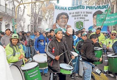 Tras el reclamo de la polic�a, se �acuartelan� los gremios