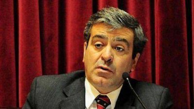 Cano: �Los ex funcionarios y polic�as deben decir a quien encubrieron�