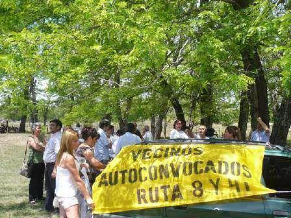 Rutas: Autoconvocados en Mercedes.	