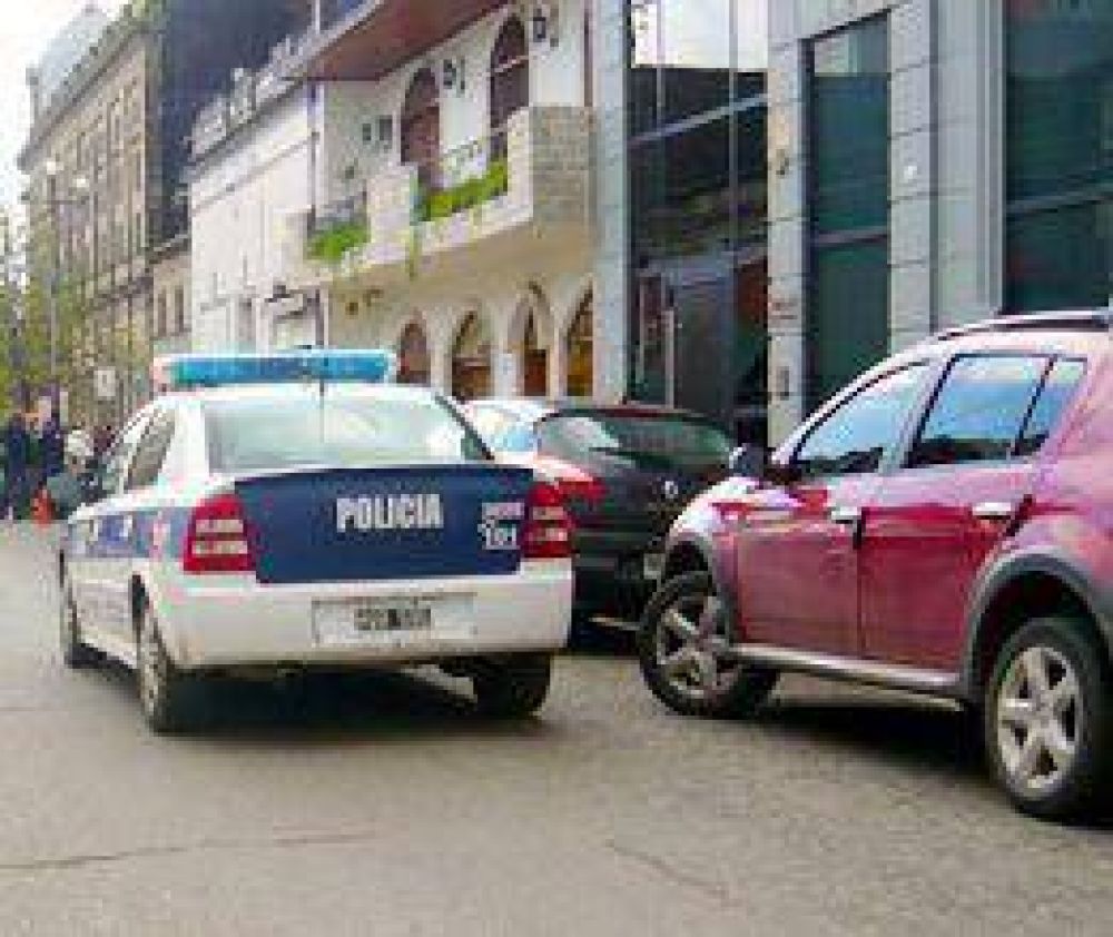Asaltaron a una inmobiliaria a plena luz del d�a  