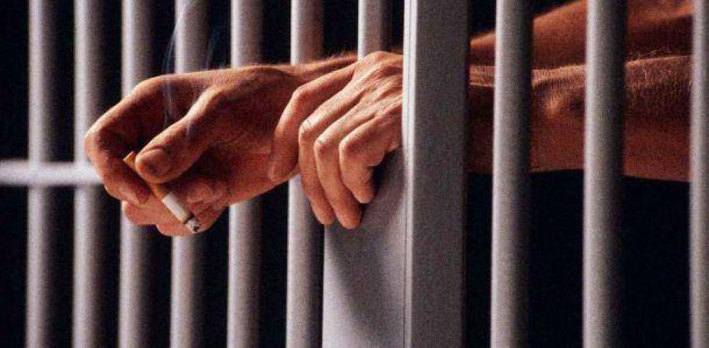 Perpetua a dos hombres por matar por 2 pesos
