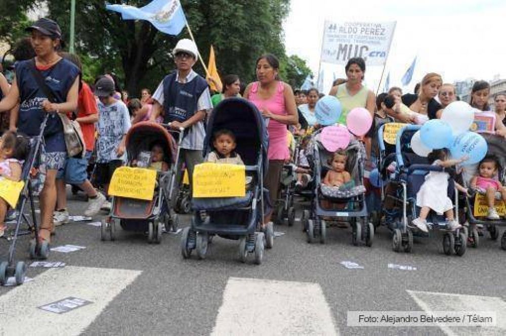 En cuatro a�os, el poder adquisitivo de la Asignaci�n Universal por Hijo creci� m�s del 40 por ciento