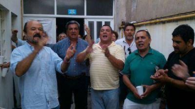 Colombo �Armamos una lista para confrontar�